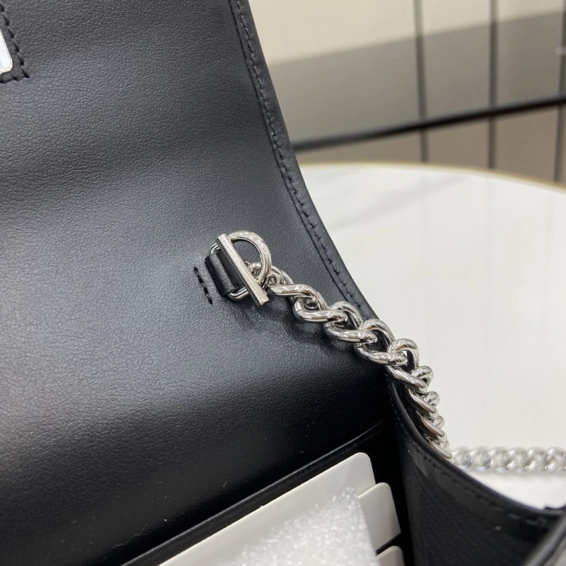 Gvc*1 satchel bags 4094-0323