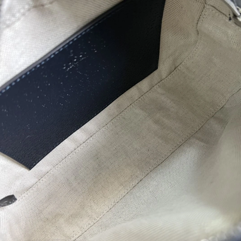 Gvc*1 satchel bags 4094-0424