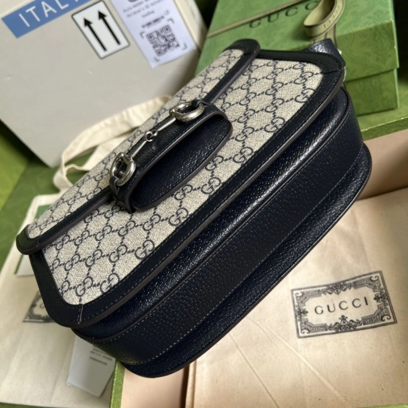 Gvc*1 clutch bags 4094-0438