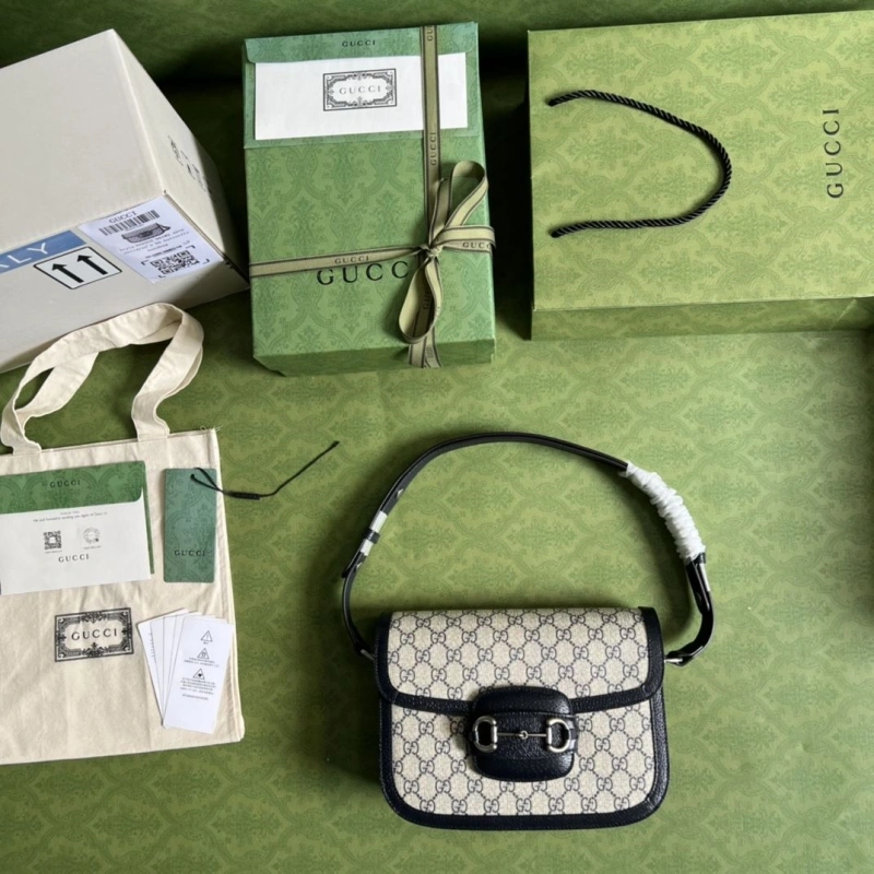 Gvc*1 clutch bags 4094-0438