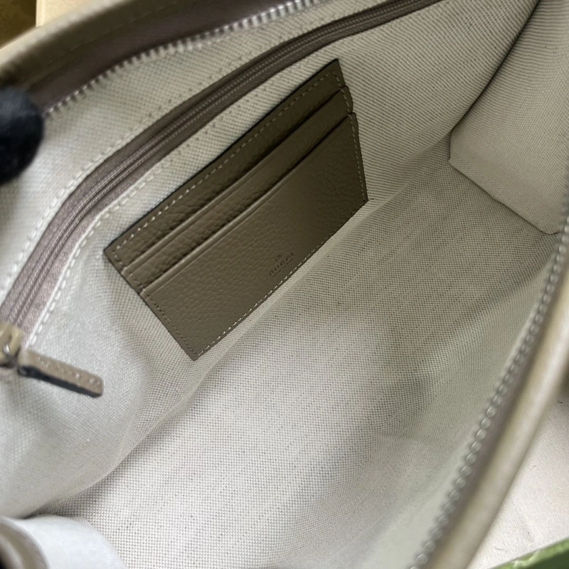 Gvc*1 clutch bags 4094-0811