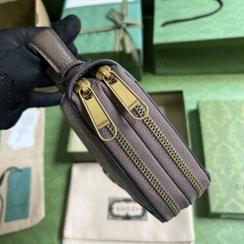 Gvc*1 clutch bags 4094-0813