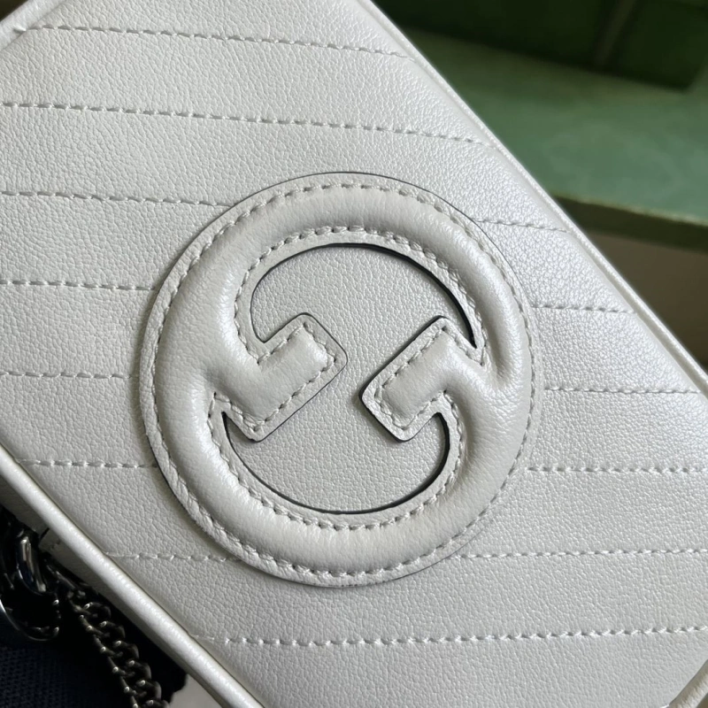 Gvc*1 satchel bags 4094-0881