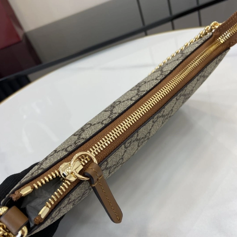 Gvc*1 clutch bags 4094b-0009
