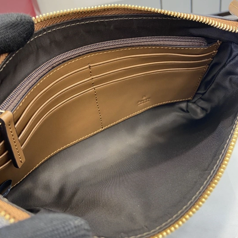 Gvc*1 clutch bags 4094b-0035