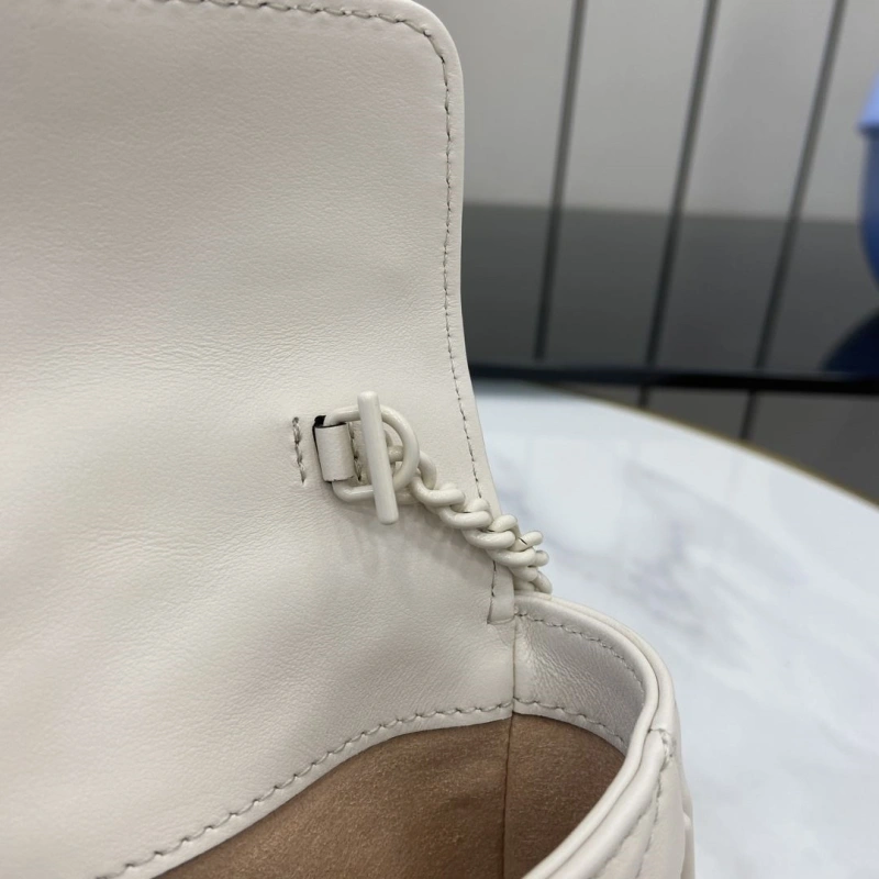 Gvc*1 satchel bags 4094b-0143