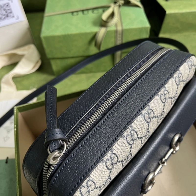 Gvc*1 clutch bags 4094b-0306