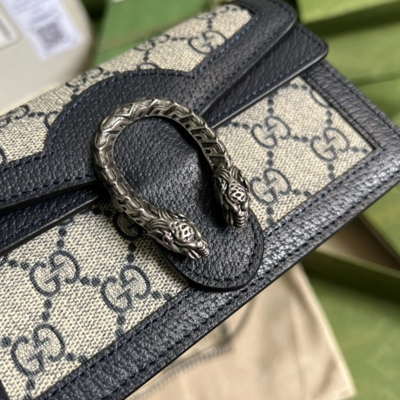 Gvc*1 clutch bags 4094b-0311