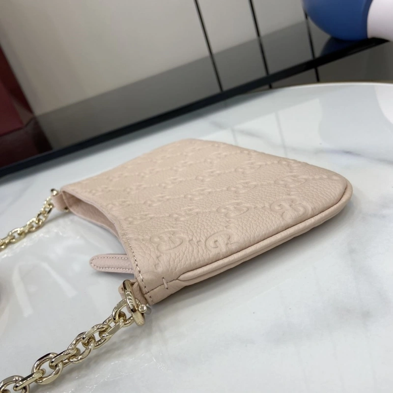 Gvc*1 clutch bags 4094b-0407