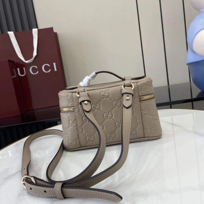 Gvc*1 cosmetic bags 4094b-0411