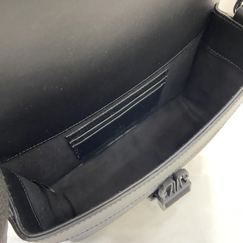 Gvc*1 satchel bags 4094b-0561