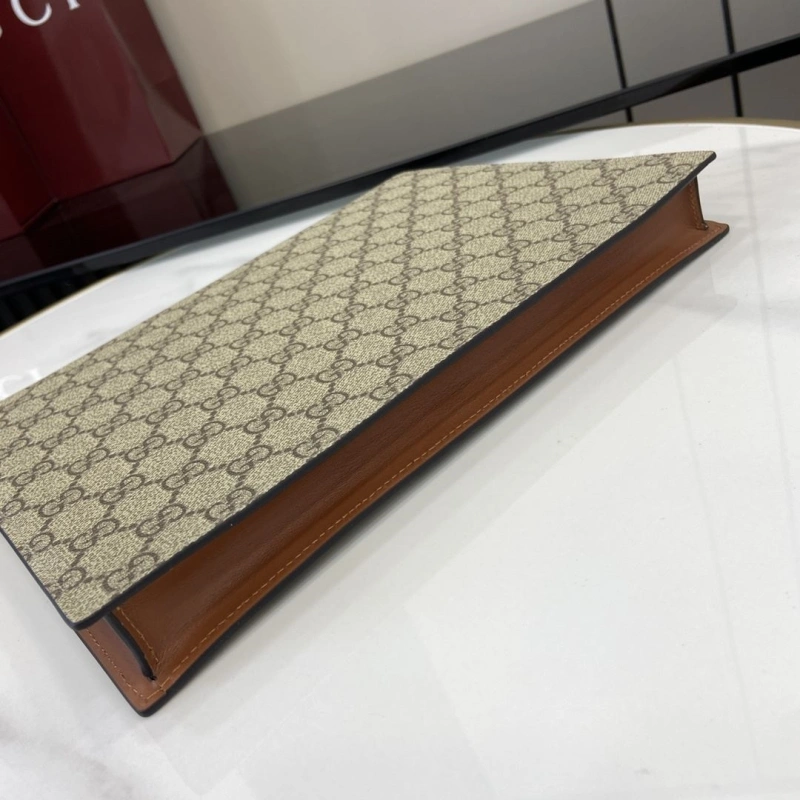 Gvc*1 clutch bags 4094b-0682