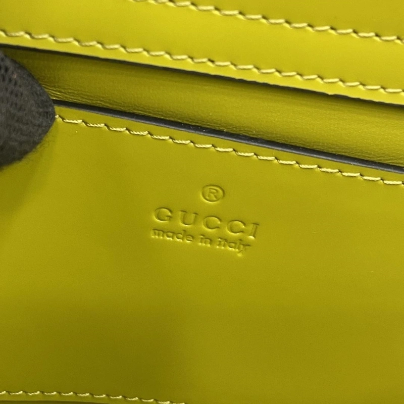 Gvc*1 top handle bags 4094b-0717