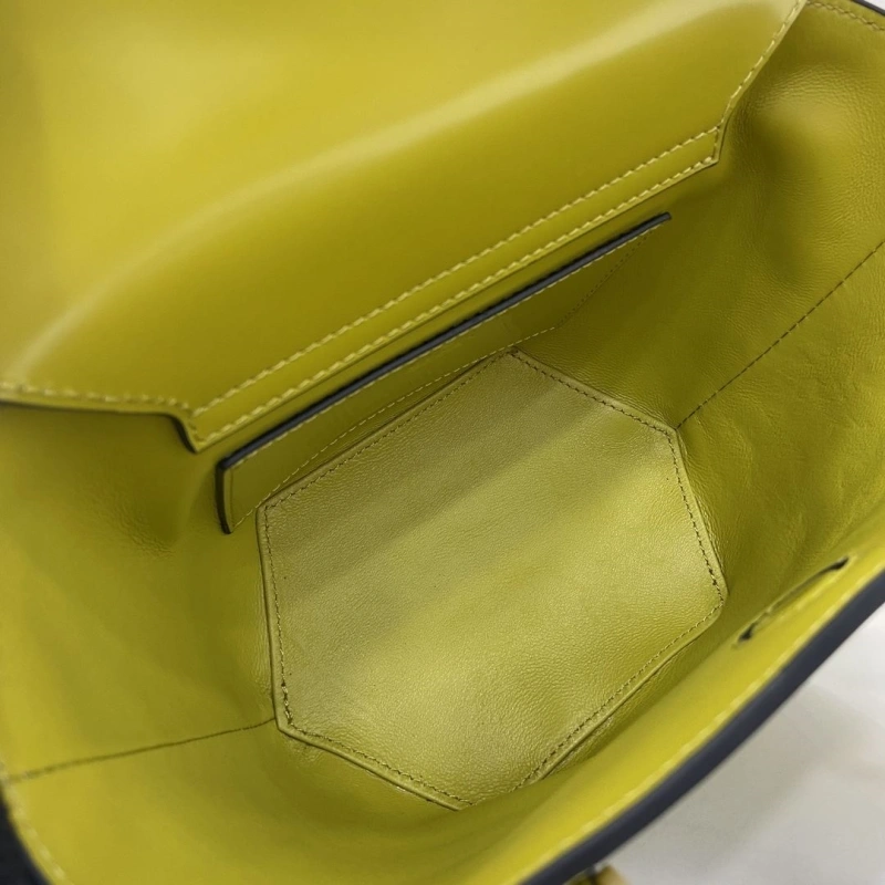 Gvc*1 top handle bags 4094b-0717