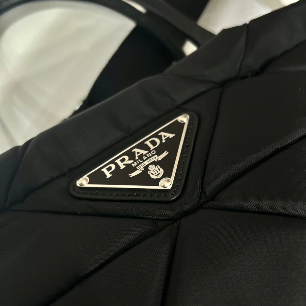 Pra*a shopping bags 4099a-0026