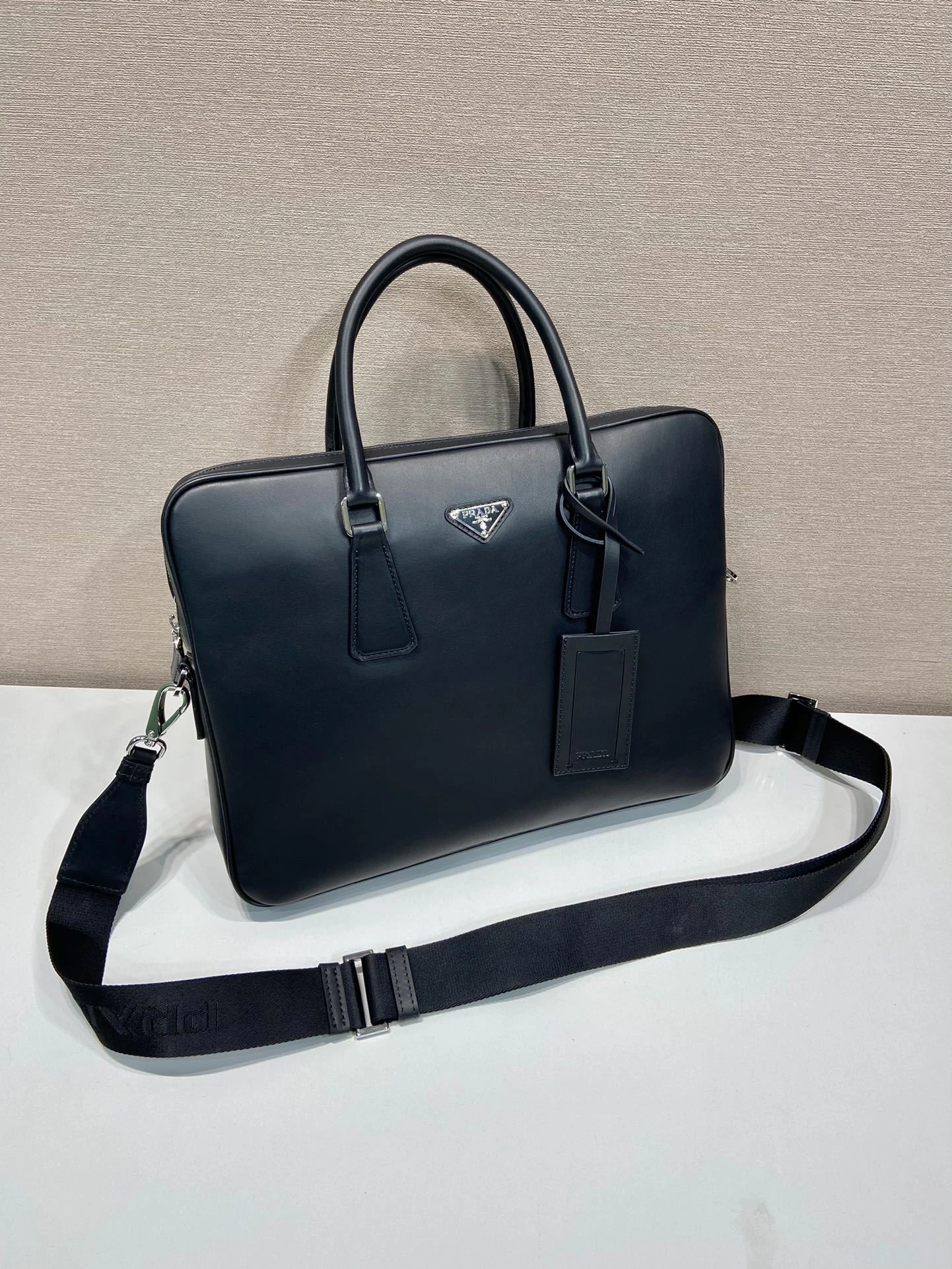 Pra*a briefcase 4099a-0157