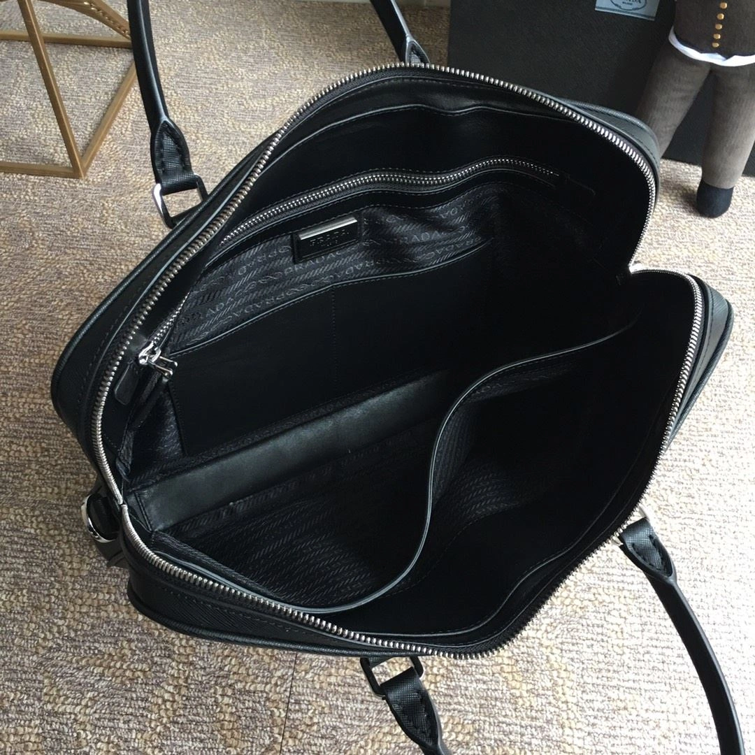 Pra*a briefcase 4099a-0253