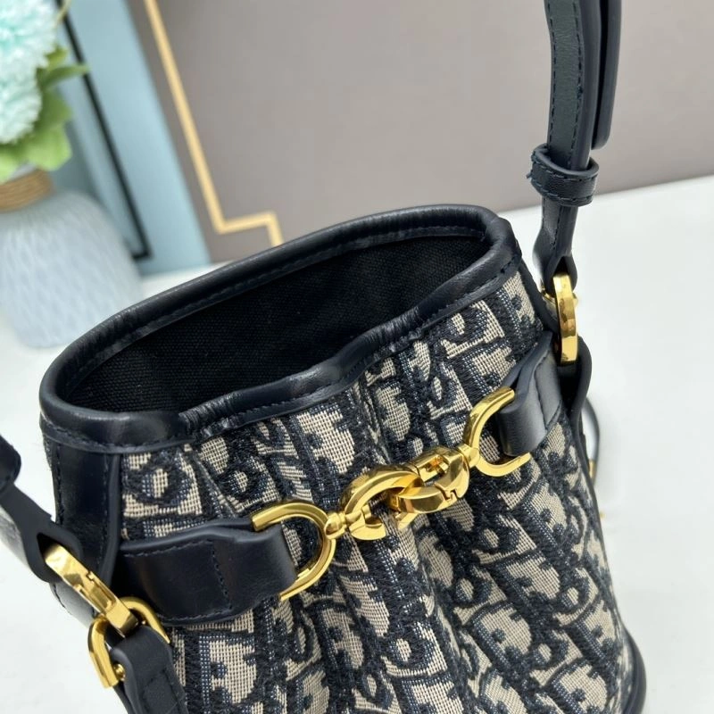 D10r bucket bags 4101c-3520