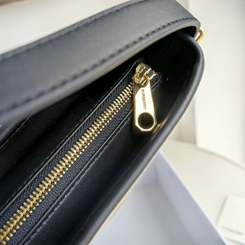 Bv*b*rry satchel bags 4115a-0023