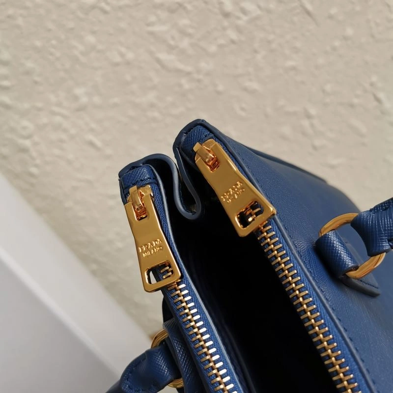 Pra*a shopping bags 4137c-0053