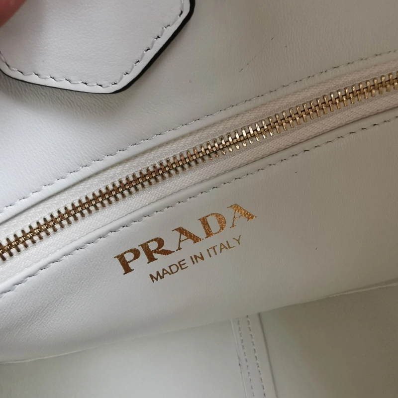 Pra*a shopping bags 4137f-0002