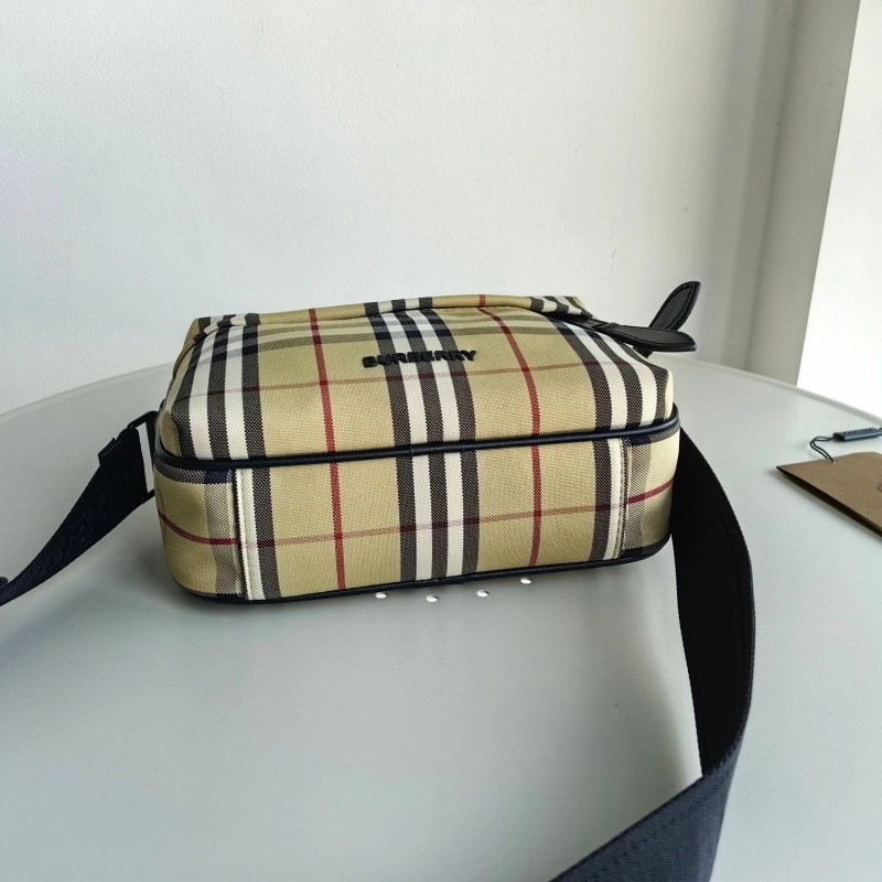 Bv*b*rry satchel bags 4140-0144