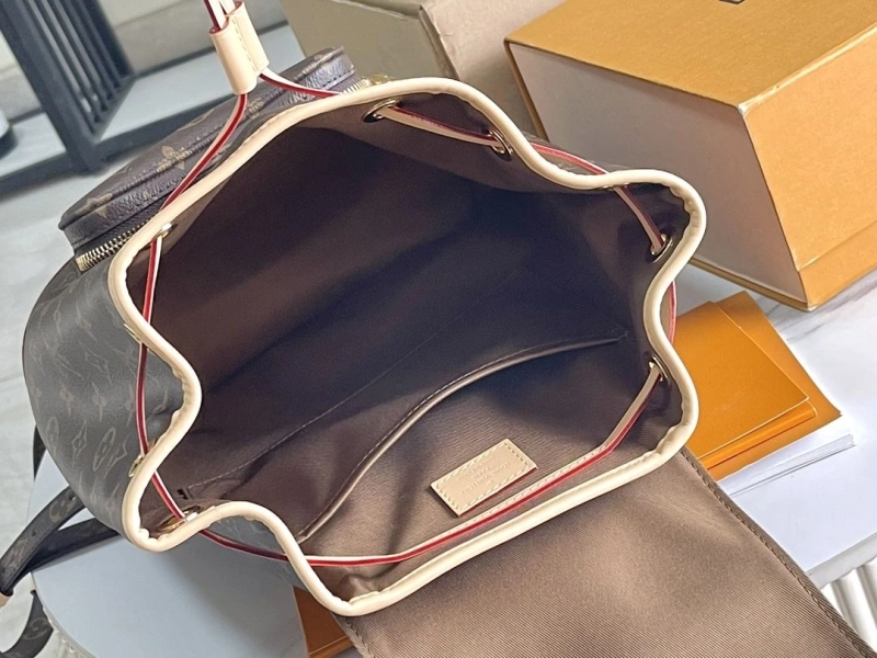 LV Backpacks 4171A-0011