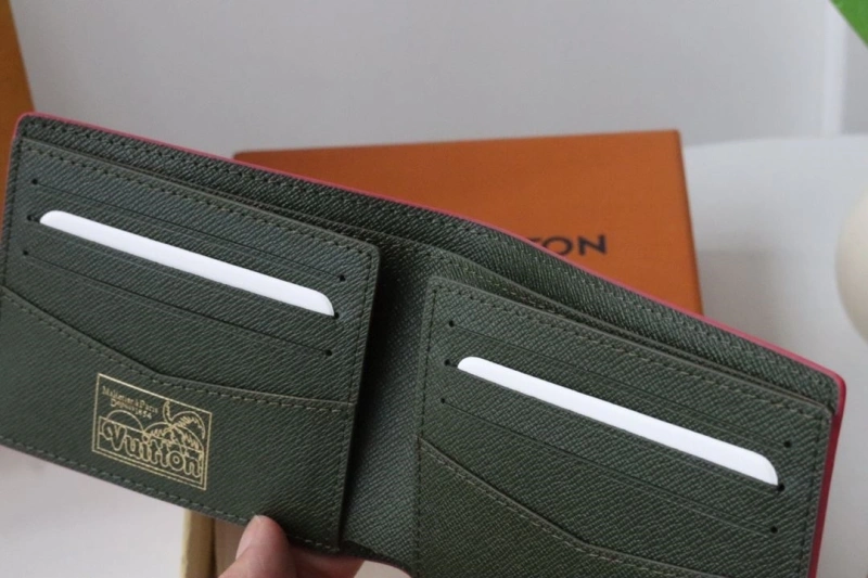 LV Wallets 4178A-0009