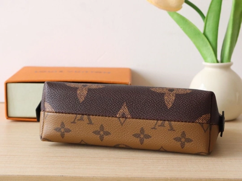 LV Clutch Bags 4178A-0064