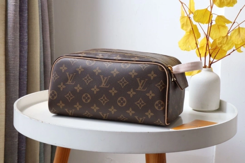 LV Cosmetic Bags 4178A-0073
