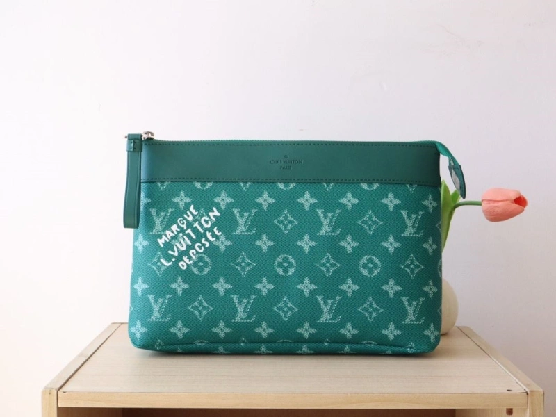 LV Clutch Bags 4178A-0089