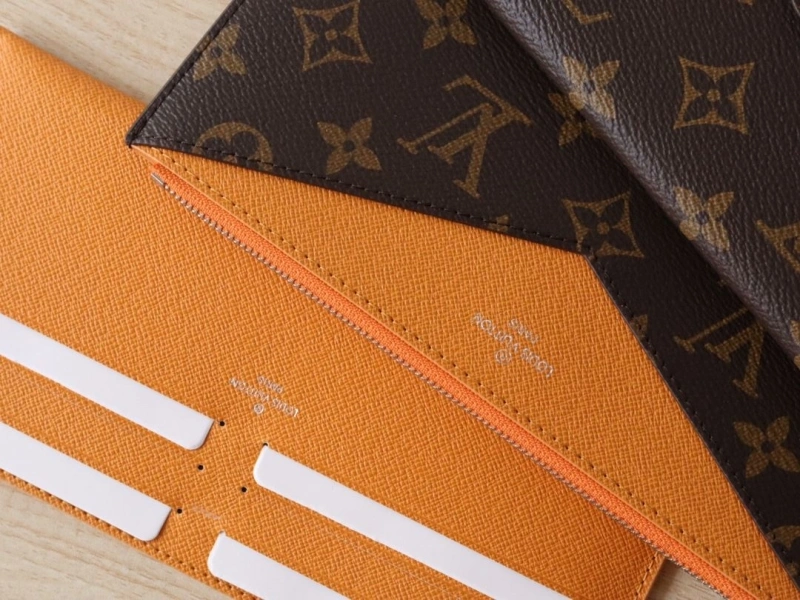 LV Clutch Bags 4178A-0207