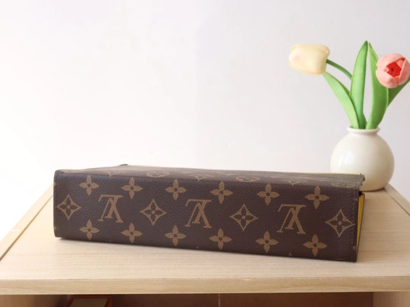 LV Clutch Bags 4178A-0236
