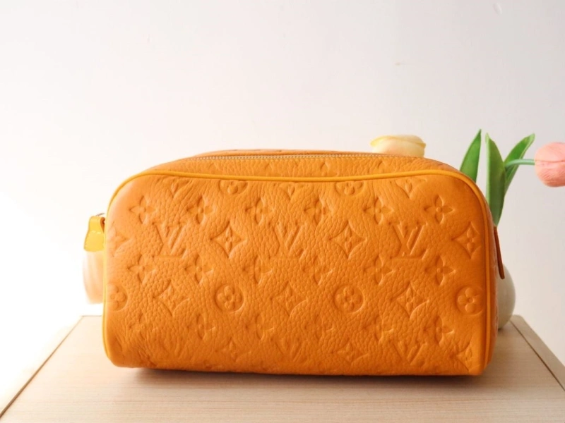 LV Cosmetic Bags 4178A-0260