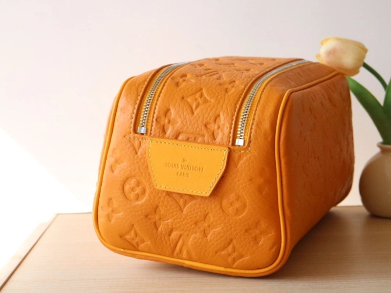 LV Cosmetic Bags 4178A-0260