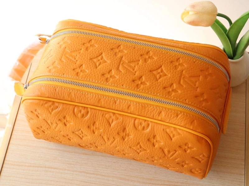LV Cosmetic Bags 4178A-0260