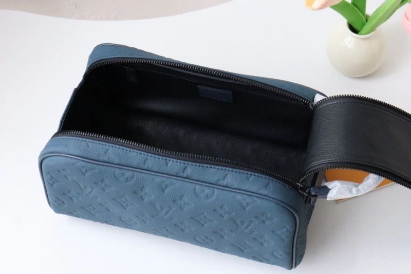 LV Cosmetic Bags 4178A-0261