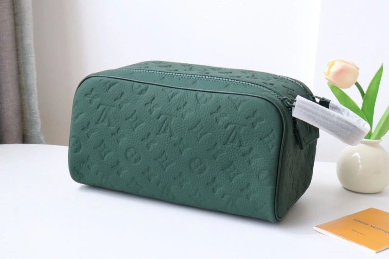 LV Cosmetic Bags 4178A-0263