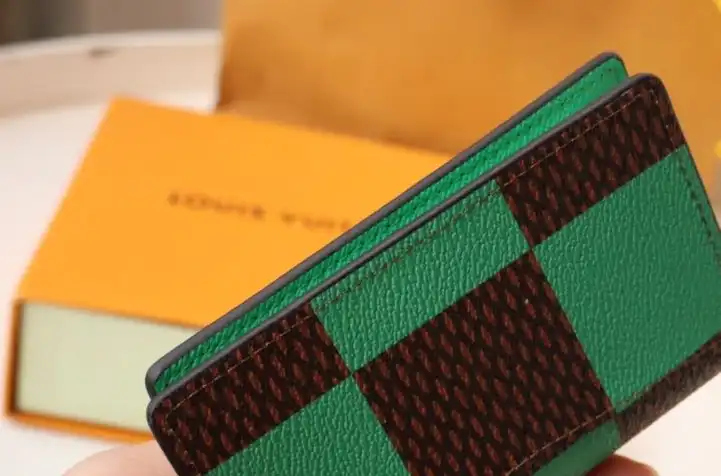 LV Wallets 4178D-0027