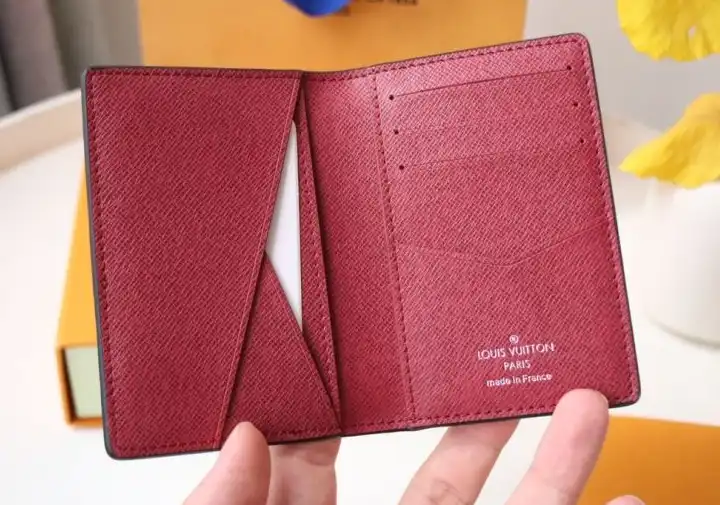 LV Wallets 4178D-0041