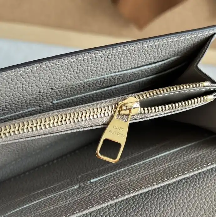 LV Wallets 4178D-0163