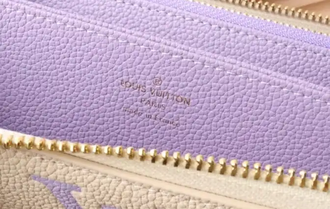 LV Wallets 4178F-0004
