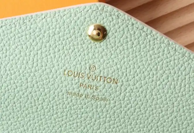 LV Wallets 4178F-0047
