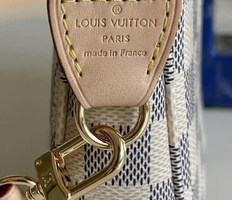 LV Clutch Bags 4178F-0071