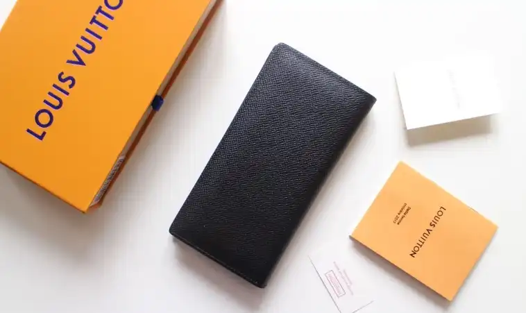 LV Wallets 4178F-0088