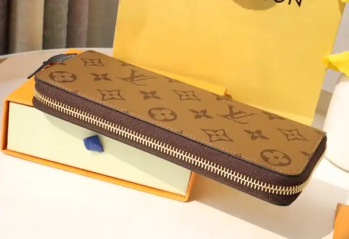 LV Wallets 4178F-0124