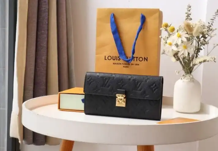 LV Wallets 4178G-0092