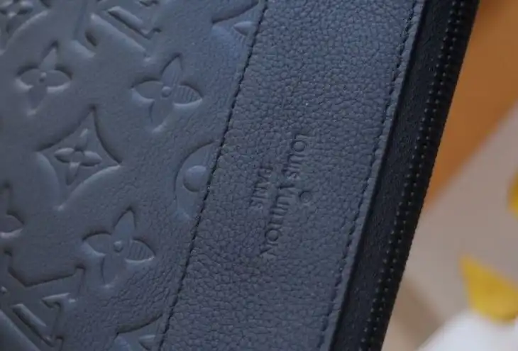 LV Clutch Bags 4178G-0094