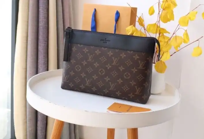 LV Clutch Bags 4178G-0097