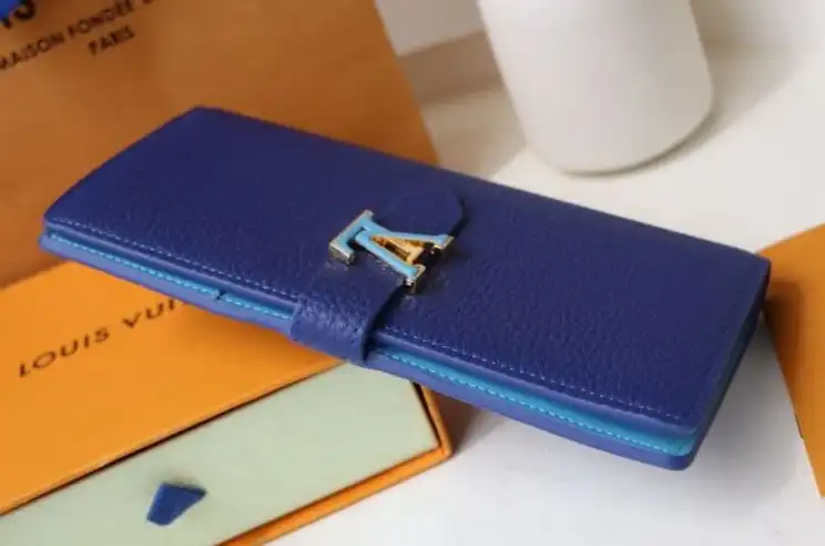 LV Wallets 4178G-0140